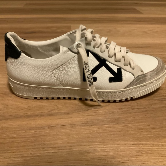 Off-White Arrow 2.0 Sneakers - Size 38 - Picture 4 of 7